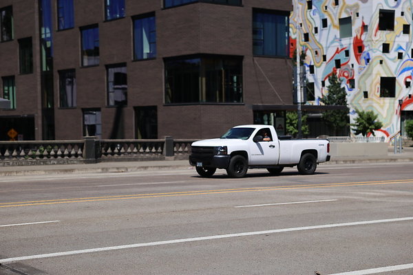 W Burnside Bridge 203