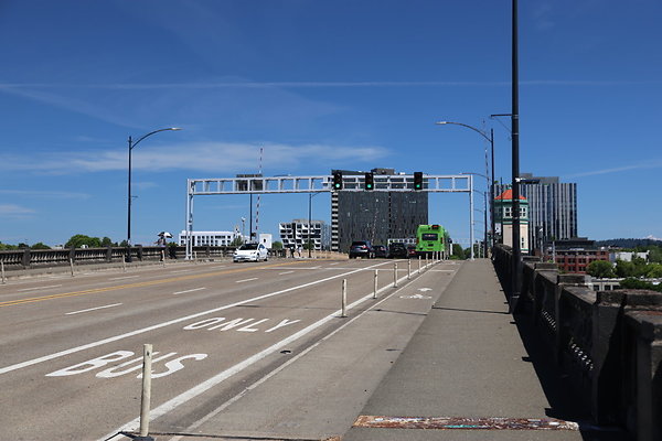 W Burnside Bridge 015