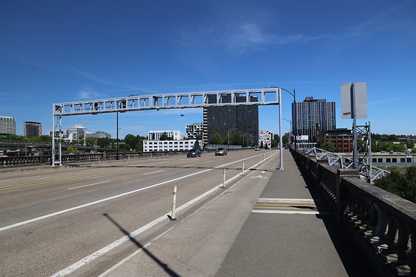 W Burnside Bridge 096