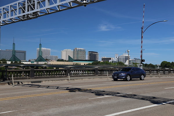 W Burnside Bridge 033