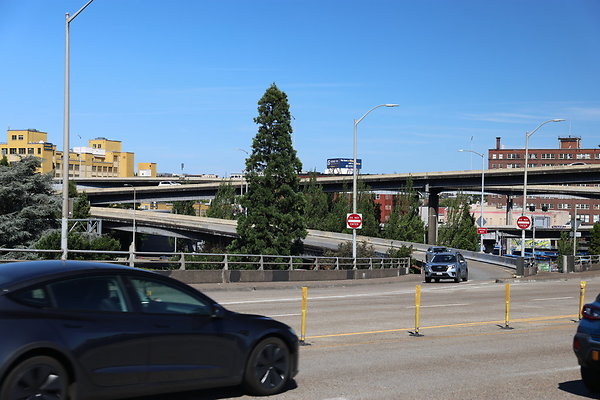 W Morrison Br East 180