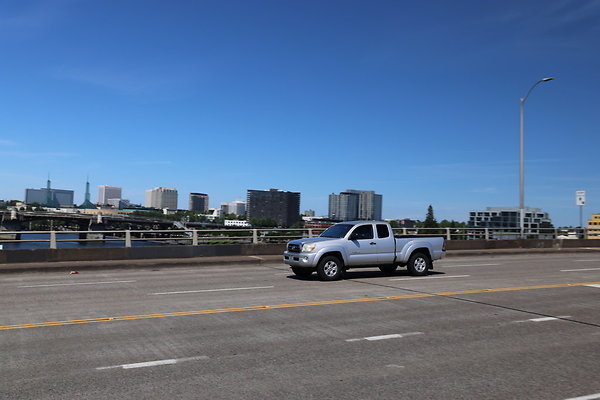 05 W Morrison Bridge East 2nd to MLK