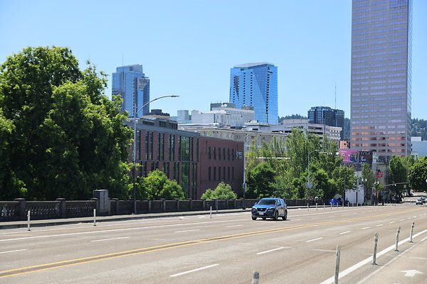 E Burnside Br West 125