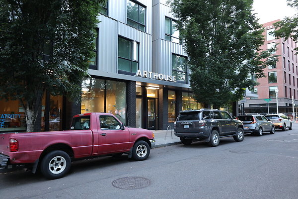 Arthouse 020