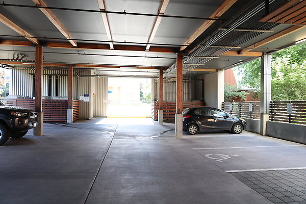 One North Kartini 010