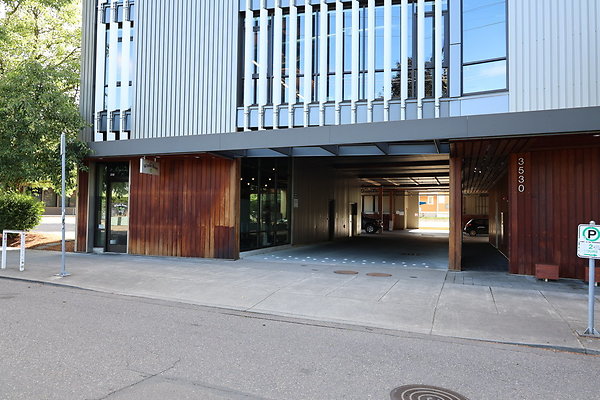 One North Kartini 083