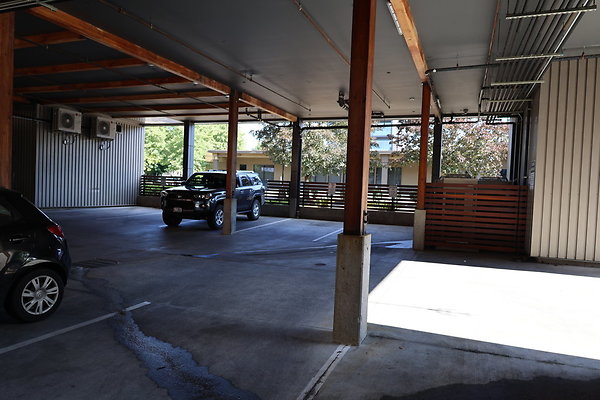 One North Kartini 054