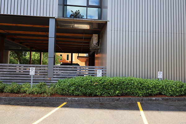 One North Kartini 250