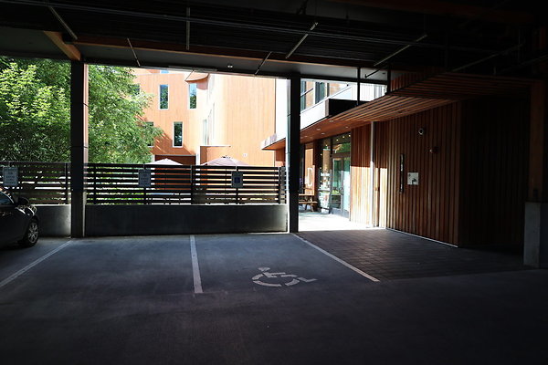 One North Kartini 025