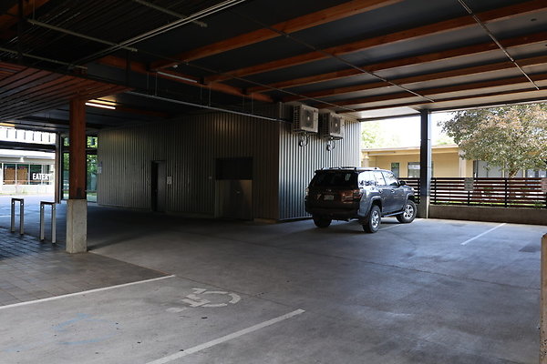 One North Kartini 173