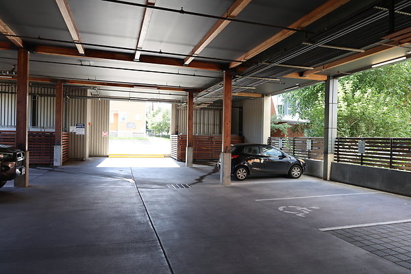 One North Kartini 012