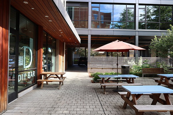 One North Kartini 146