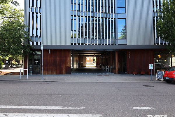 One North Kartini 070