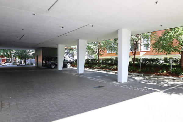 01 One North Instrument