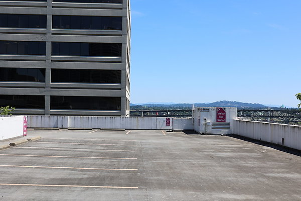Crown Plaza Garage 212