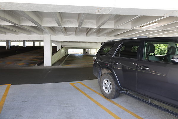 Crown Plaza Garage 079