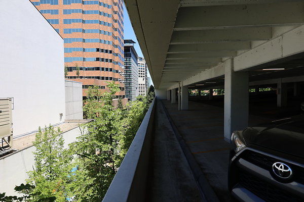 Crown Plaza Garage 082