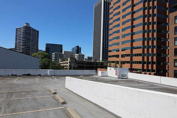 Crown Plaza Garage 253