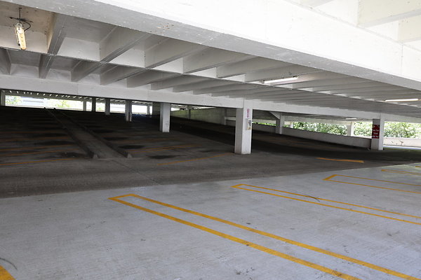 Crown Plaza Garage 067