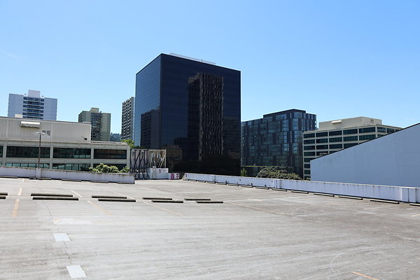 Crown Plaza Garage 250