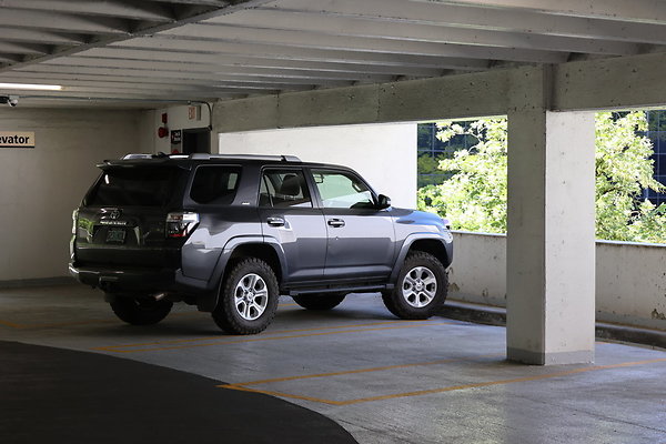 Crown Plaza Garage 061