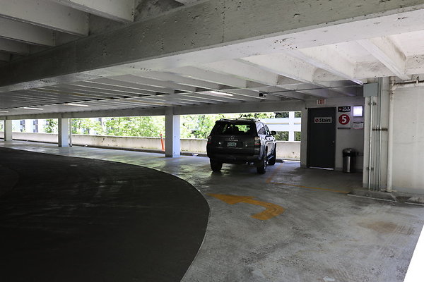 Crown Plaza Garage 115