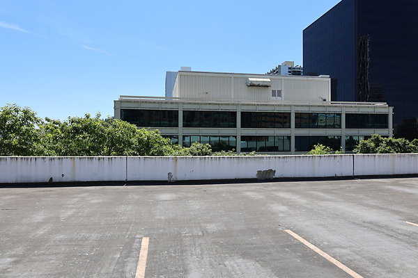 Crown Plaza Garage 220