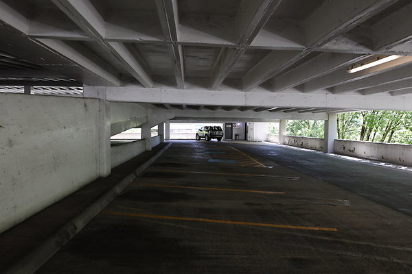 Crown Plaza Garage 098