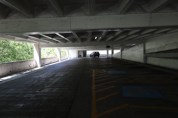Crown Plaza Garage 001