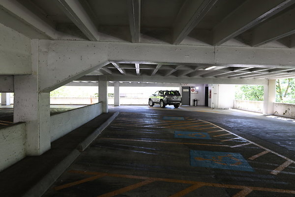 Crown Plaza Garage 095