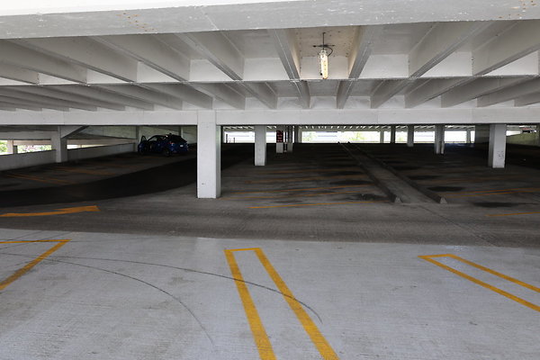 Crown Plaza Garage 065