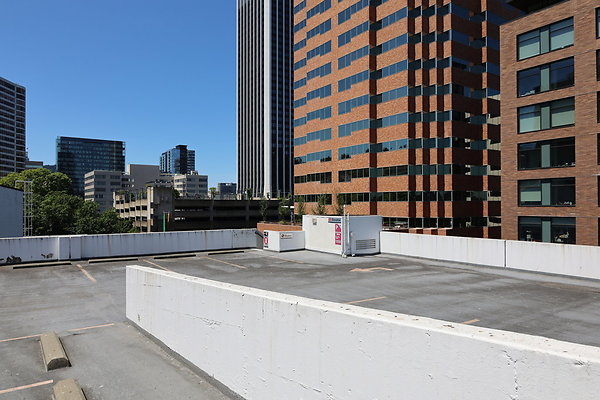 Crown Plaza Garage 256