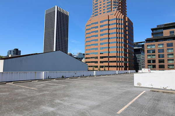 Crown Plaza Garage 231