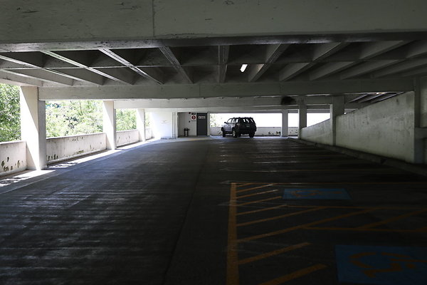 Crown Plaza Garage 002
