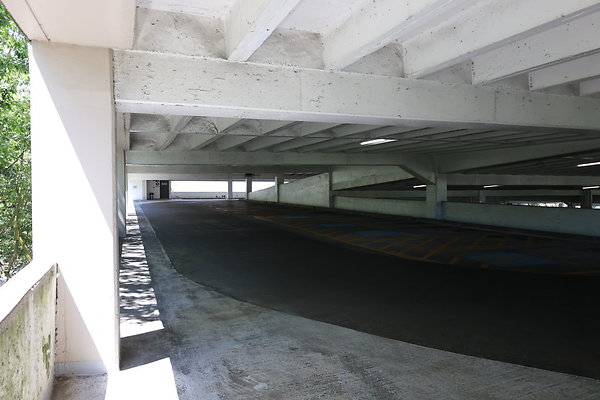 Crown Plaza Garage 132