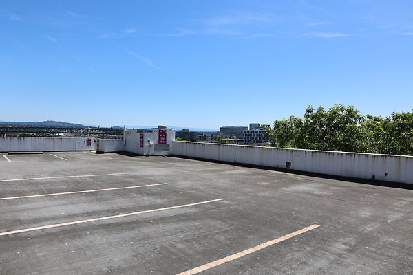 Crown Plaza Garage 218