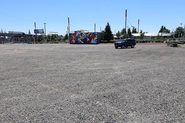 OMSI Streetcar Lot 005