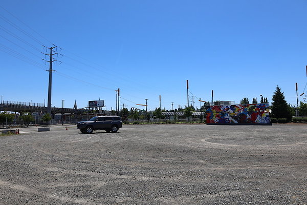 OMSI Streetcar Lot 032