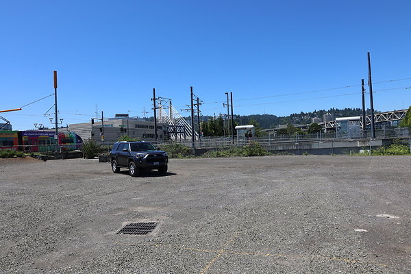 OMSI Streetcar Lot 011