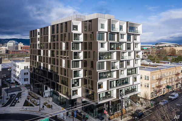 slate-pdx-portland-or-building-photo