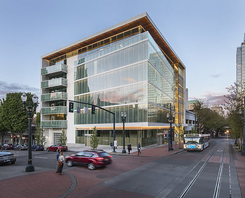 28 12th And Morrison