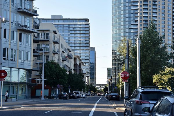 14  SW Bond And Lowel