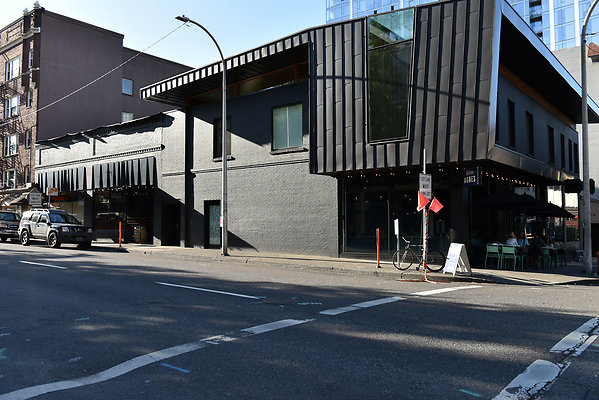 81 NEW SW Alder At SW 12th