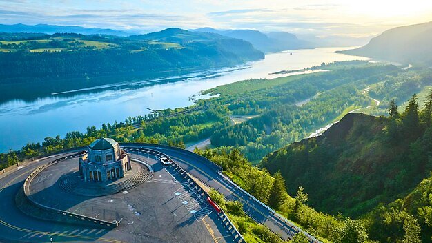Xaerial-view-vista-house-columbia-river-gorge 501731-20933
