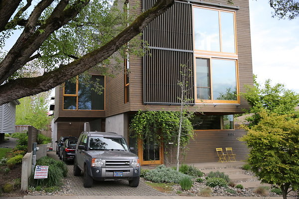 19 Danilela Caine House