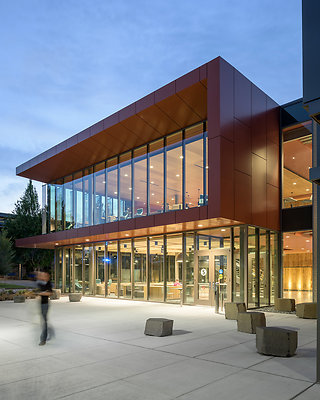 PCC-Rock-Creek-Building-5-Addition-Exterior-Plaza-Opsis-Architecture