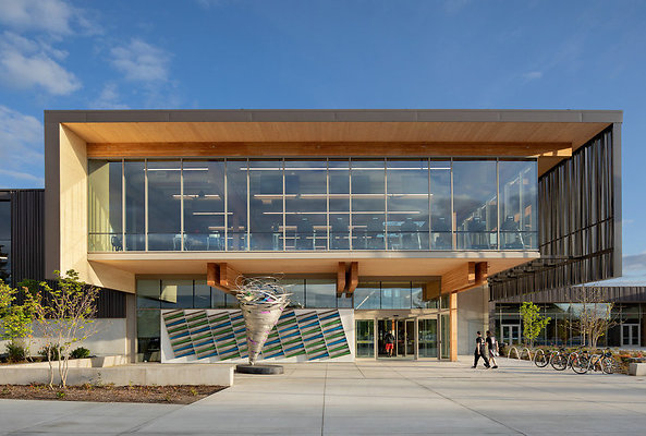 Hidden-Creek-Community-Center-845x570