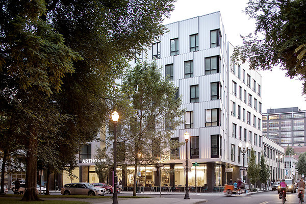 ArtHouse 02 Bittermann-1000-0x0x1600x1067 q85