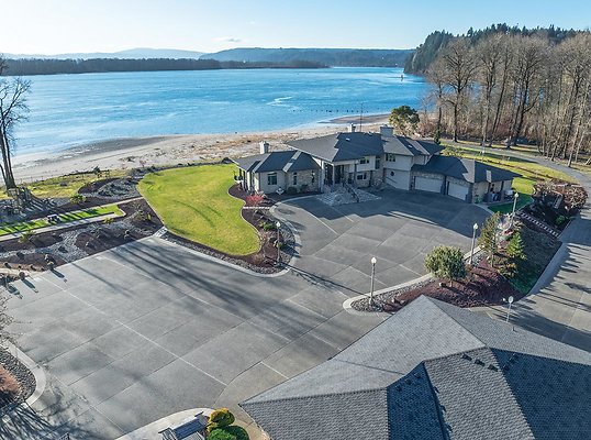 46 Longview WA Lake House 1 Hour