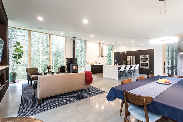 Open+Concept+Interior